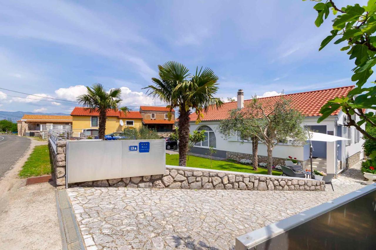 Apartments In Silo/Insel Krk 13443 Exterior photo