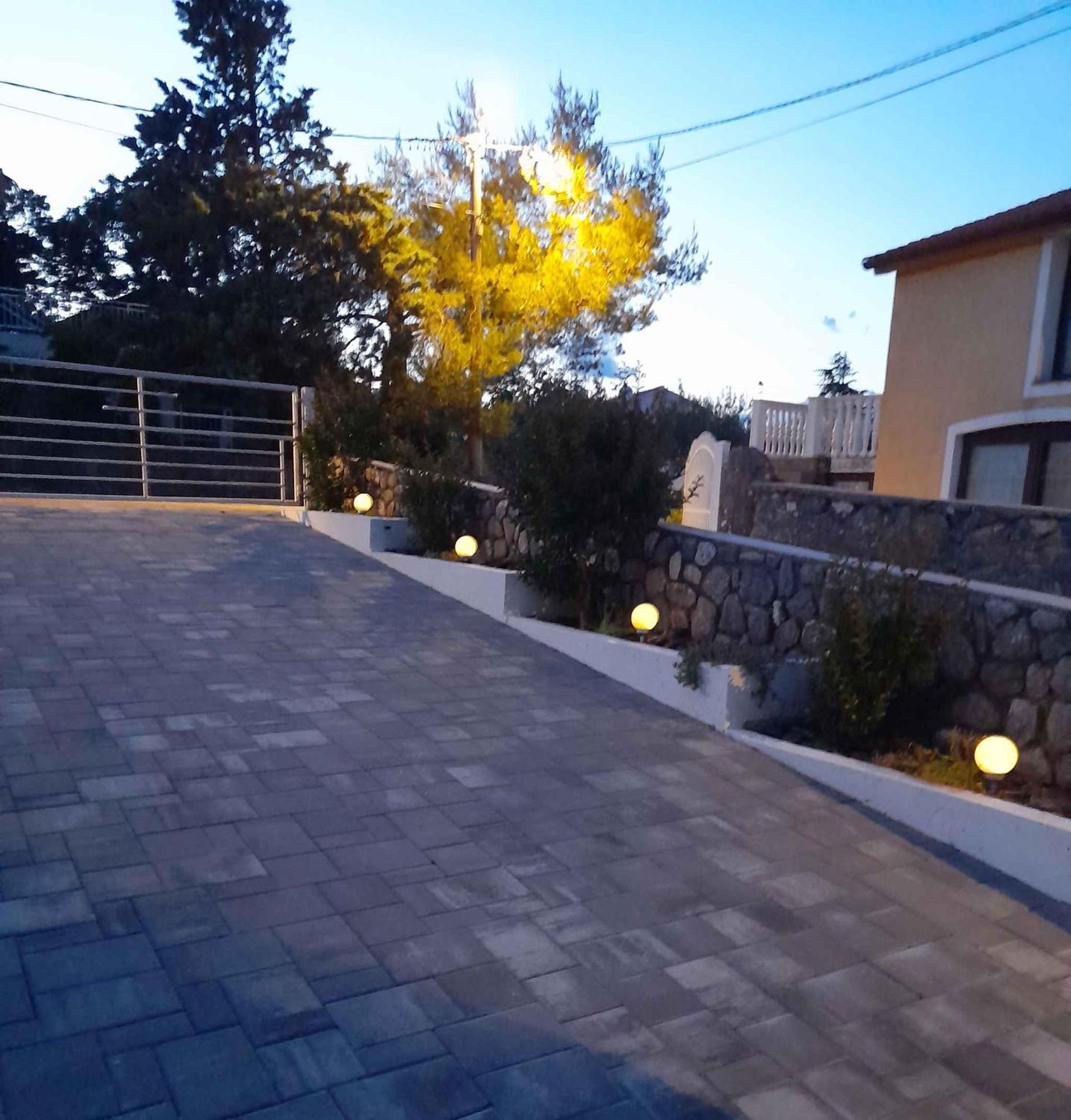 Apartments In Silo/Insel Krk 13443 Exterior photo